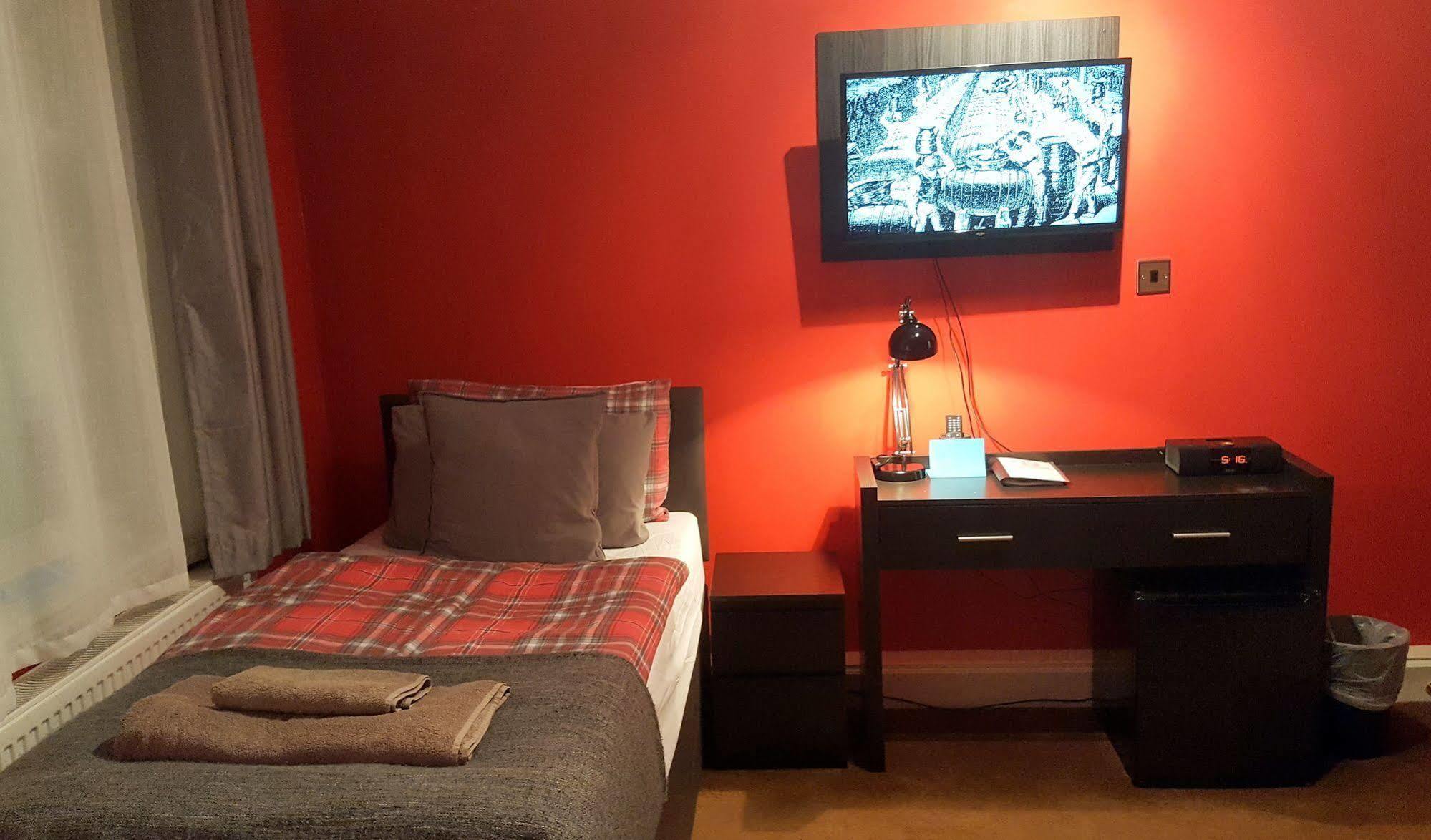 Robin 7 Lodge City Centre นอตติงแฮม ภายนอก รูปภาพ