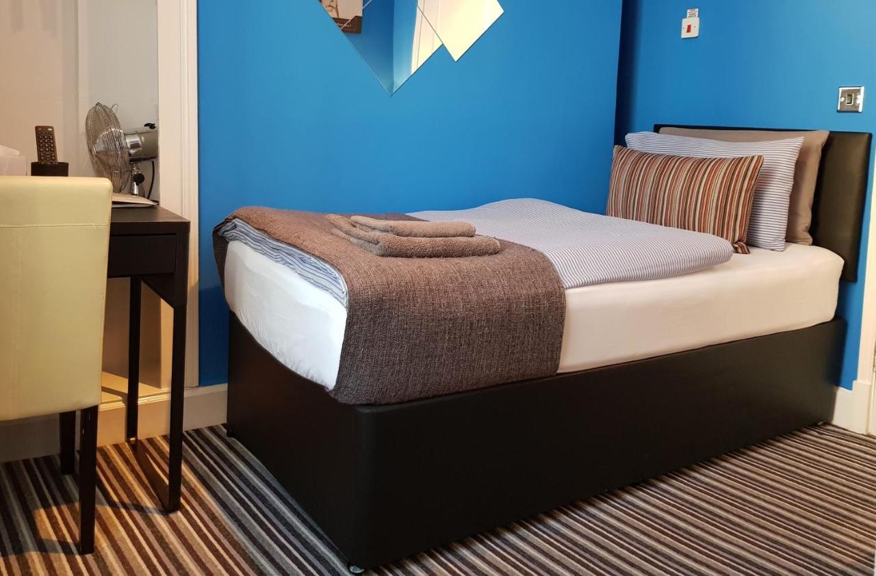 Robin 7 Lodge City Centre นอตติงแฮม ภายนอก รูปภาพ